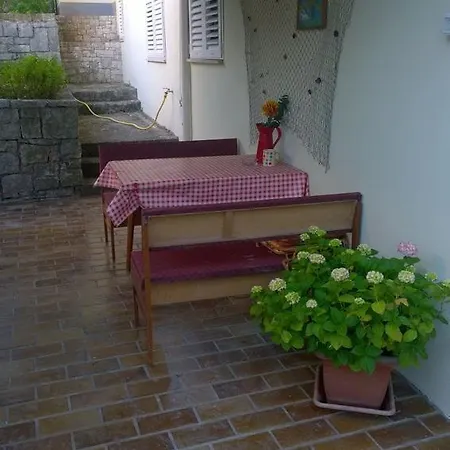 Zrnovska Banja 5203a * Korčula